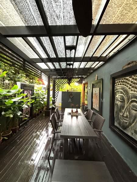 Bungalow House untuk Dijual di Usj 5 (Subang Jaya) - Stella Sum - Outdoor dining area - PropertyGuru.com.my