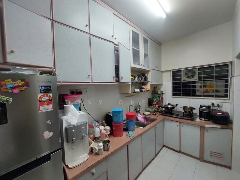 Apartment for Sale at GL Garden - Tony Cheah - Kitchen - PropertyGuru.com.my