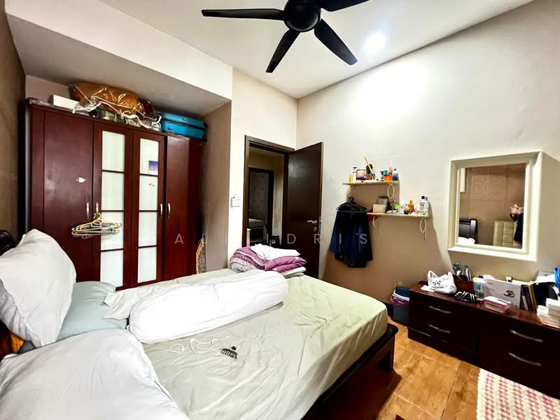 Rumah Teres 2 Tingkat untuk Dijual di Bukit Jelutong (Shah Alam) - Ali Idris - Bedroom - PropertyGuru.com.my