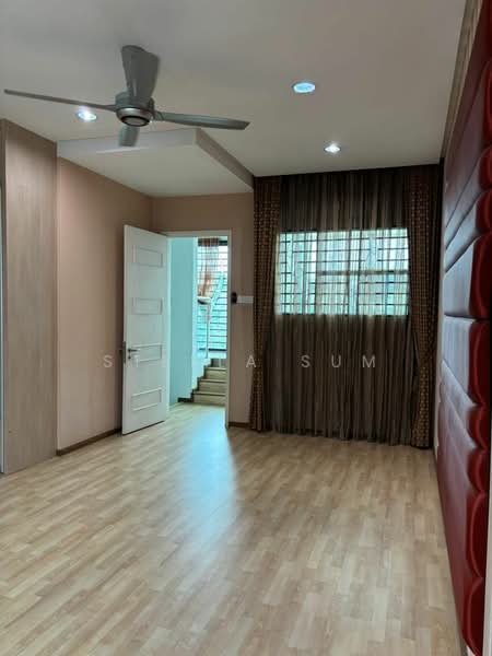Rumah Teres 2.5 Tingkat untuk Dijual di Putra Heights (Subang Jaya) - Stella Sum - PropertyGuru.com.my