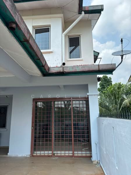 Rumah Teres untuk Disewa di Seksyen 32, Kemuning Green Ville (Shah Alam) - Carol Lim - Exterior - PropertyGuru.com.my
