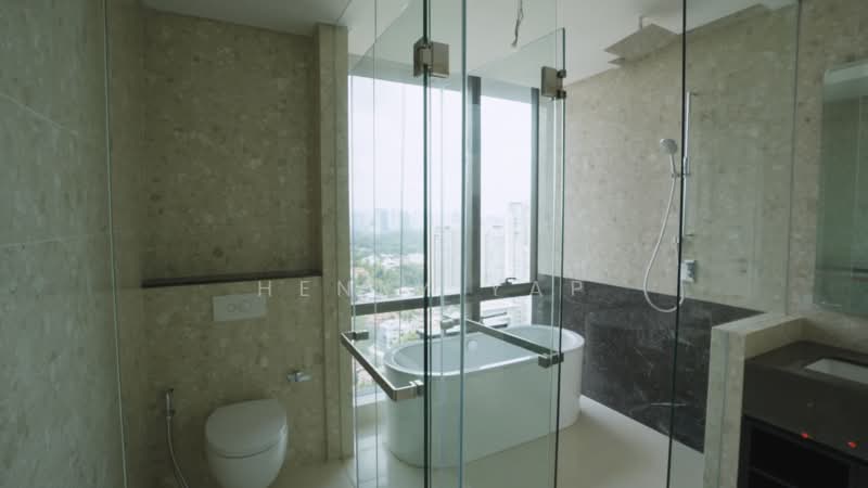 Service Residence for Sale at Crown Residences @ Pavilion Damansara Heights - Henry Yap - Bathroom - PropertyGuru.com.my