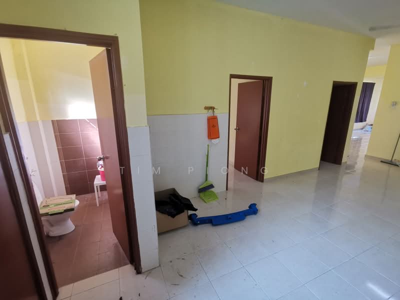 Rumah Teres 1 Tingkat untuk Dijual di Taman Rembia Perkasa (Rembia) - Tim Piong - Bathroom - PropertyGuru.com.my