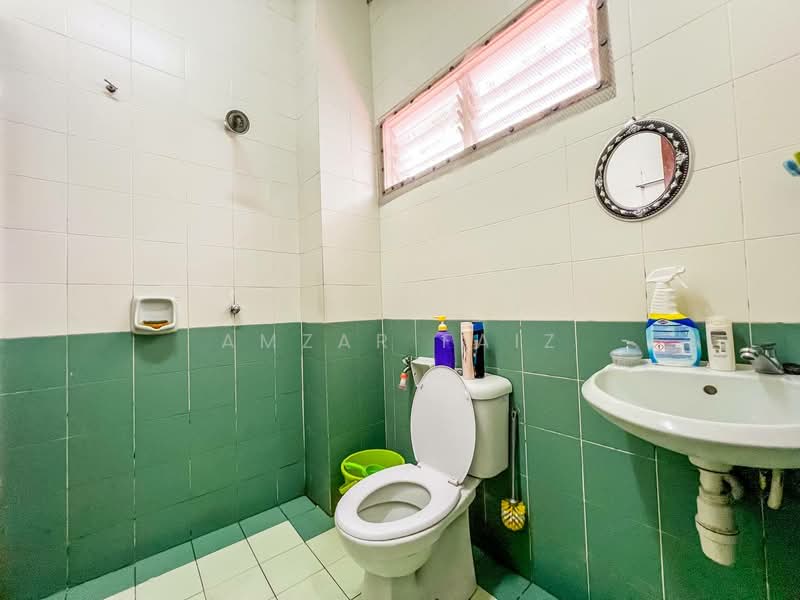 2-storey Terraced House for Sale in Subang Bestari (Shah Alam) - Amzar Faiz - PropertyGuru.com.my