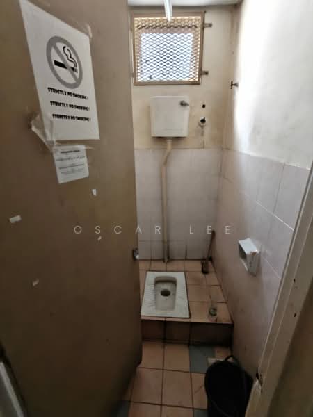 Shop for Rent in Kota Damansara (Selangor) - Oscar Lee - Bathroom - PropertyGuru.com.my