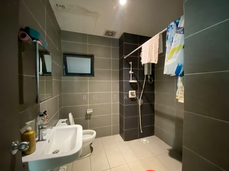 Condominium for Sale at The Henge - BC TAN - Bathroom - PropertyGuru.com.my