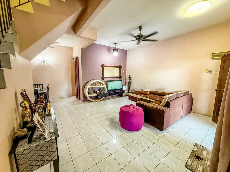 Rumah Teres 2 Tingkat untuk Dijual di Taman Saga (Klang) - Amzar Faiz - PropertyGuru.com.my