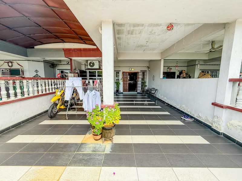 Rumah Teres 2 Tingkat untuk Dijual di Taman Saga (Klang) - Amzar Faiz - PropertyGuru.com.my