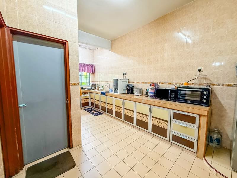 Rumah Teres 2 Tingkat untuk Dijual di Taman Saga (Klang) - Amzar Faiz - PropertyGuru.com.my