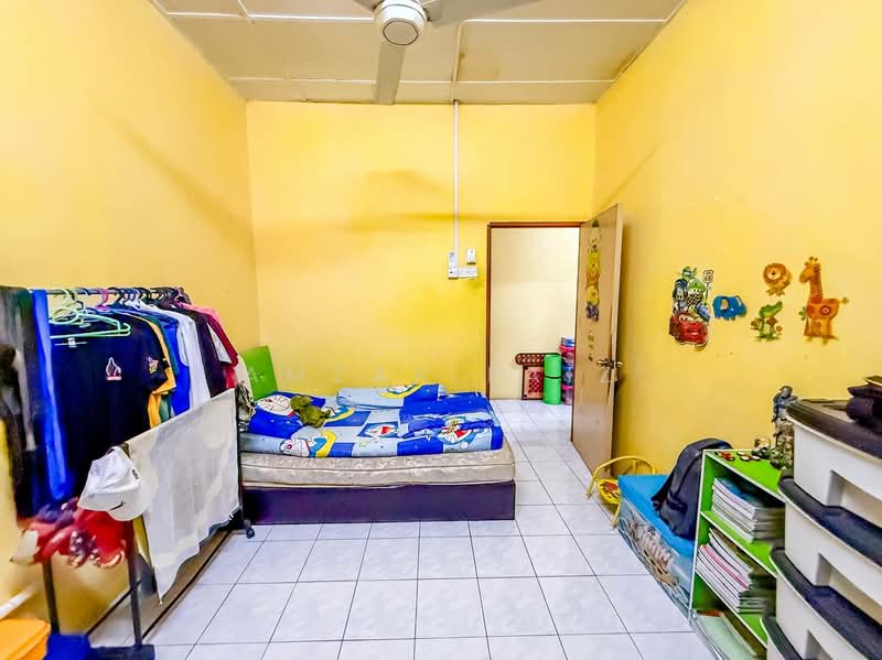 Rumah Teres 2 Tingkat untuk Dijual di Taman Saga (Klang) - Amzar Faiz - PropertyGuru.com.my