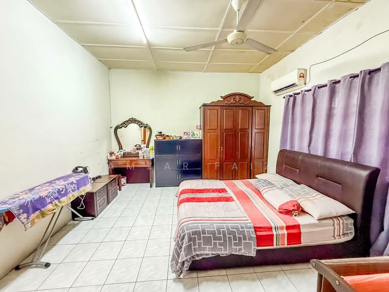 Rumah Teres 2 Tingkat untuk Dijual di Taman Saga (Klang) - Amzar Faiz - PropertyGuru.com.my