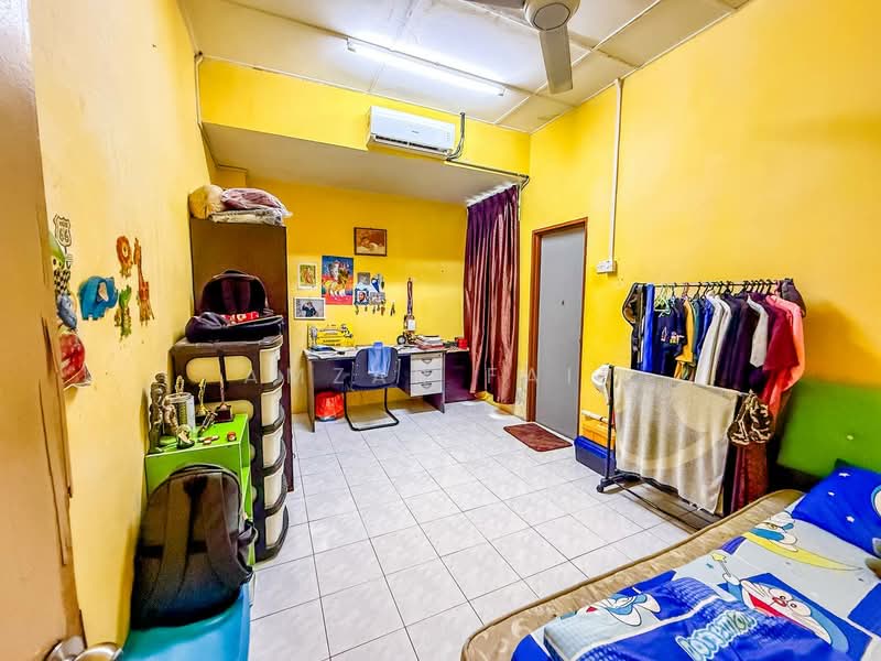 Rumah Teres 2 Tingkat untuk Dijual di Taman Saga (Klang) - Amzar Faiz - PropertyGuru.com.my