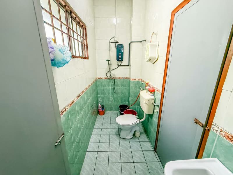 Rumah Teres 2 Tingkat untuk Dijual di Taman Saga (Klang) - Amzar Faiz - PropertyGuru.com.my