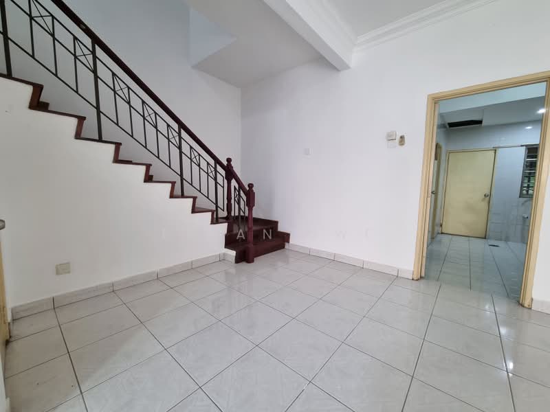 BRP 7, Bukit Rahman Putra, 2 Storeys (20ft x 70ft) Sungai Buloh - 3