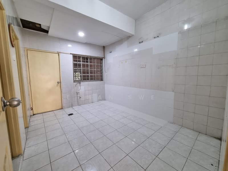 2-storey Terraced House for Sale in Sungai Buloh (Selangor) - Ethan Swe - Interior - PropertyGuru.com.my