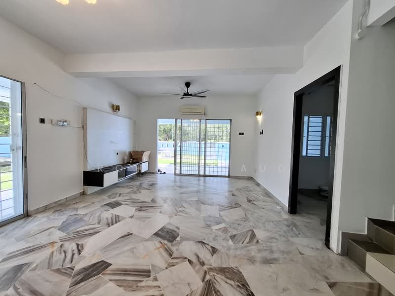 Semi-Detached House for Rent in Taman Rasah Kemayan (Rasah) - Rohani Daud - Living Room - PropertyGuru.com.my