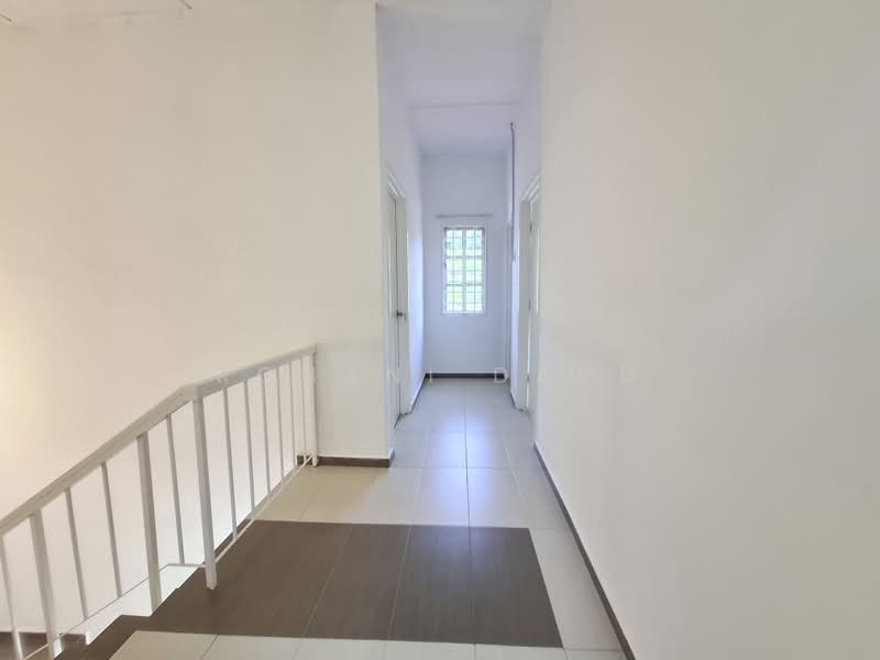 Semi-Detached House for Rent in Taman Rasah Kemayan (Rasah) - Rohani Daud - Corridor - PropertyGuru.com.my