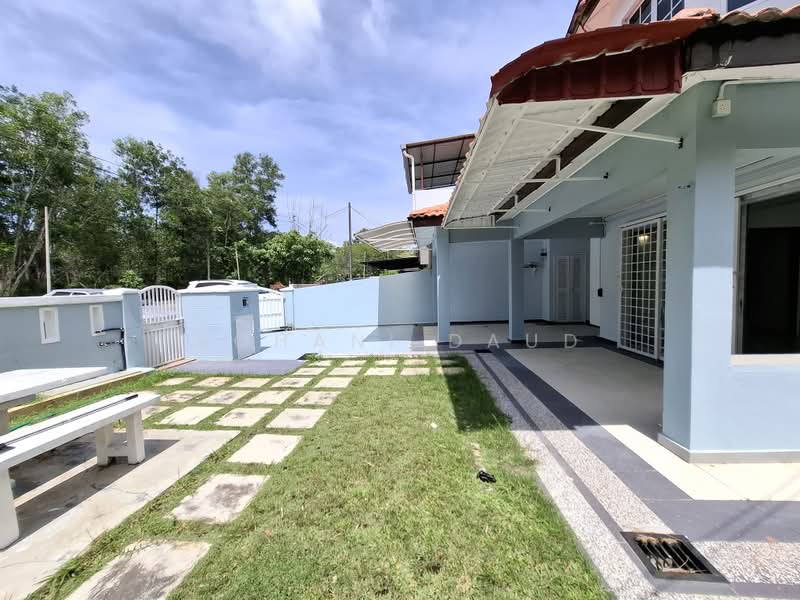 Semi-Detached House for Rent in Taman Rasah Kemayan (Rasah) - Rohani Daud - Exterior - PropertyGuru.com.my