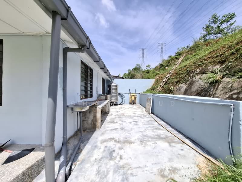 Semi-Detached House for Rent in Taman Rasah Kemayan (Rasah) - Rohani Daud - Exterior - PropertyGuru.com.my