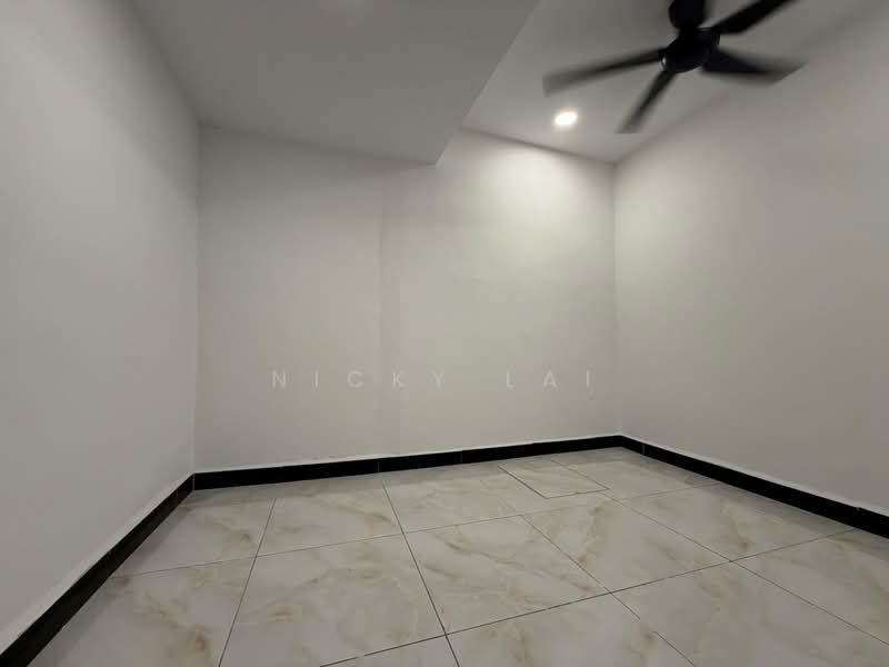 2-storey Terraced House for Sale in Taman Bukit Rawang Jaya (Rawang) - Nicky Lai - Interior - PropertyGuru.com.my