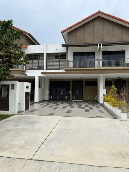 2-storey Terraced House for Rent in Sepang (Selangor) - Aizat Saifulrullah - Exterior - PropertyGuru.com.my