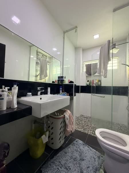 Rumah Teres 2.5 Tingkat untuk Dijual di Pandan Indah (Ampang) - Anna H - Bathroom - PropertyGuru.com.my