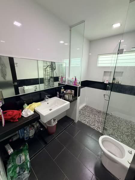 Rumah Teres 2.5 Tingkat untuk Dijual di Pandan Indah (Ampang) - Anna H - Bathroom - PropertyGuru.com.my