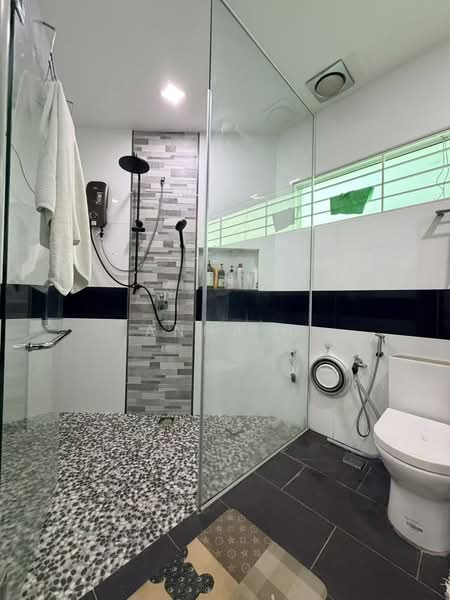 Rumah Teres 2.5 Tingkat untuk Dijual di Pandan Indah (Ampang) - Anna H - Bathroom - PropertyGuru.com.my