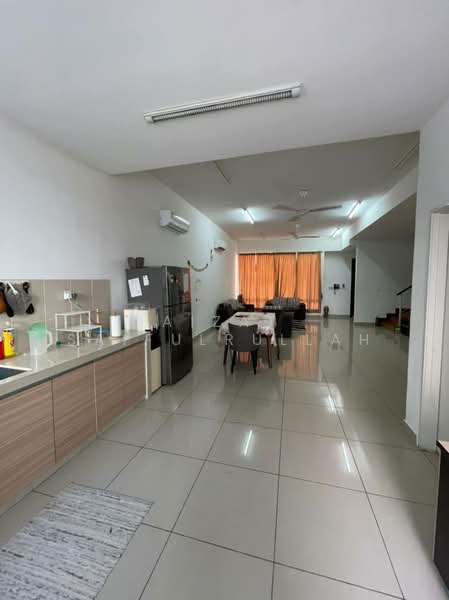 Rumah Teres 2 Tingkat untuk Disewa di Cyberjaya (Selangor) - Aizat Saifulrullah - Kitchen - PropertyGuru.com.my