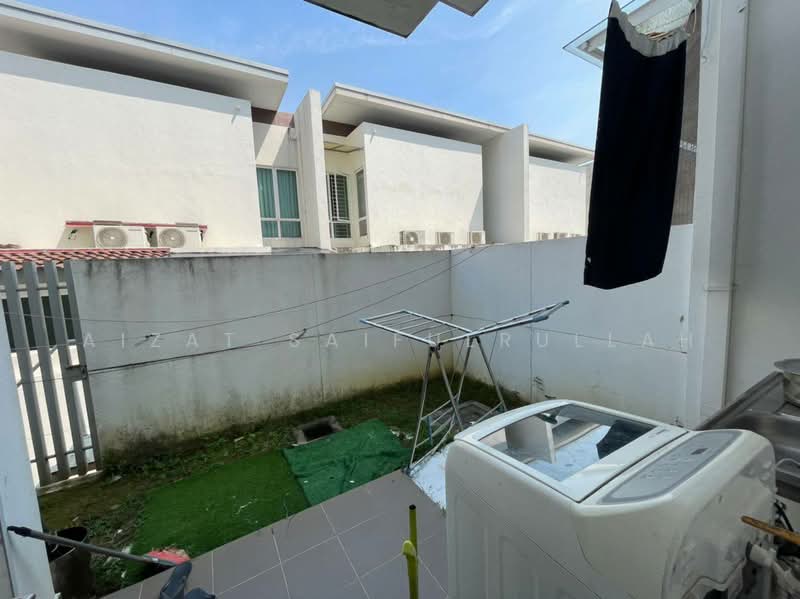 Rumah Teres 2 Tingkat untuk Disewa di Cyberjaya (Selangor) - Aizat Saifulrullah - Exterior - PropertyGuru.com.my