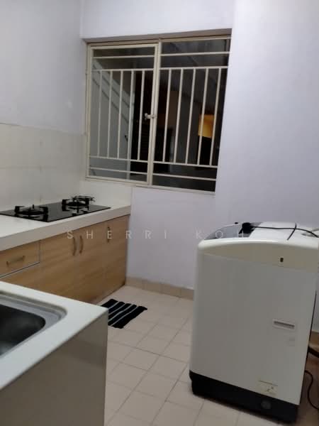 Kondominium untuk Dijual di D'Aman Ria Condominium - Sherri Koh - Kitchen - PropertyGuru.com.my