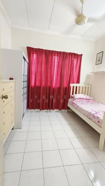 2-storey Terraced House for Rent in Bandar Kinrara (Selangor) - Yanie Yussuf - Bedroom - PropertyGuru.com.my