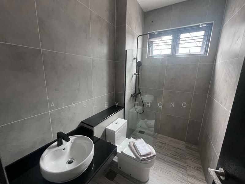 Semi-Detached House for Sale in Ipoh (Perak) - Ainsley Thong - Bathroom - PropertyGuru.com.my