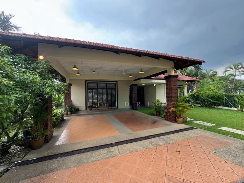 Bungalow for Sale in Kampung Tunku (Petaling Jaya) - Ali Idris - Exterior - PropertyGuru.com.my