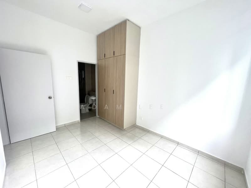 Kondominium untuk Dijual di Residensi Adelia 4 - Adam Lee - Bedroom - PropertyGuru.com.my