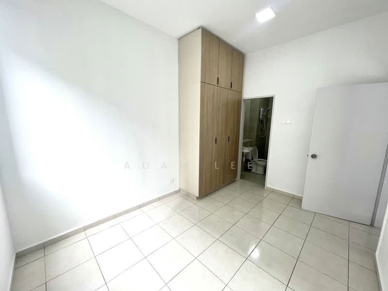 Kondominium untuk Dijual di Residensi Adelia 4 - Adam Lee - Bedroom - PropertyGuru.com.my