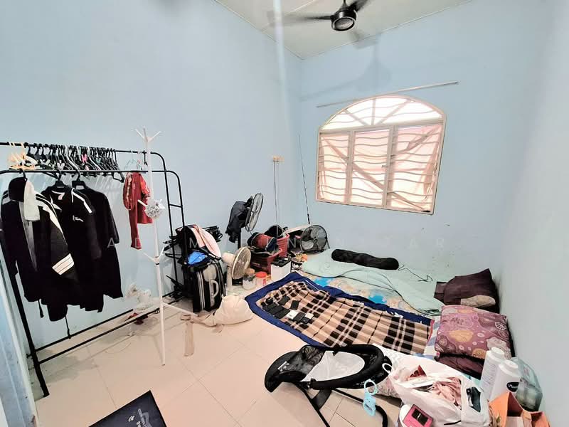 1-storey Terraced House for Sale in Klang (Selangor) - Adam Bin Nizar - PropertyGuru.com.my