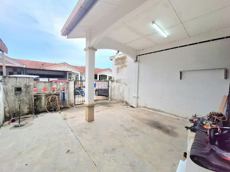 1-storey Terraced House for Sale in Klang (Selangor) - Adam Bin Nizar - PropertyGuru.com.my
