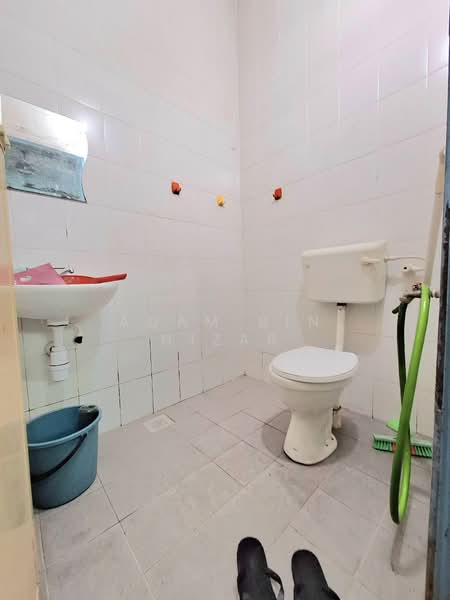 1-storey Terraced House for Sale in Klang (Selangor) - Adam Bin Nizar - PropertyGuru.com.my