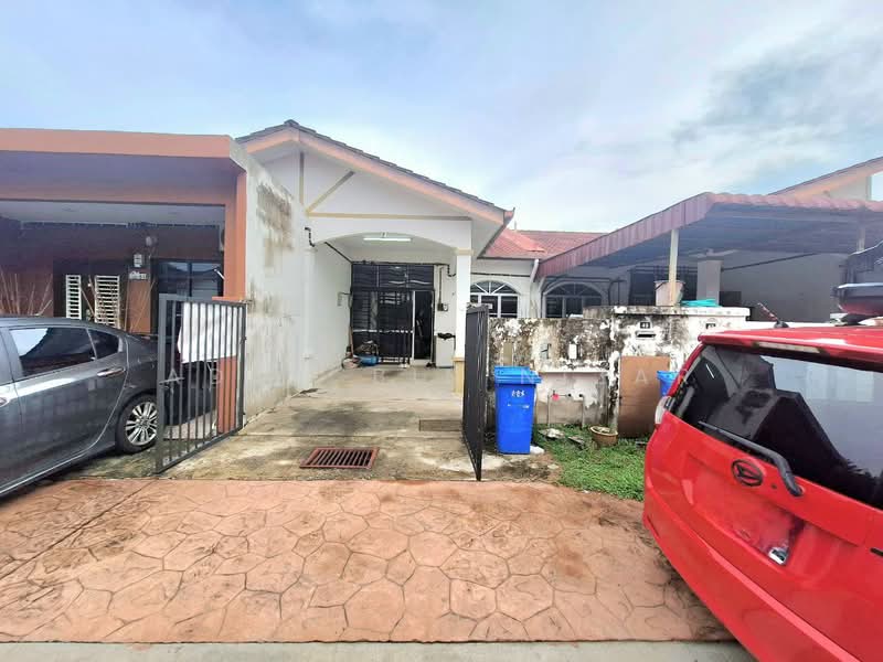 1-storey Terraced House for Sale in Klang (Selangor) - Adam Bin Nizar - PropertyGuru.com.my