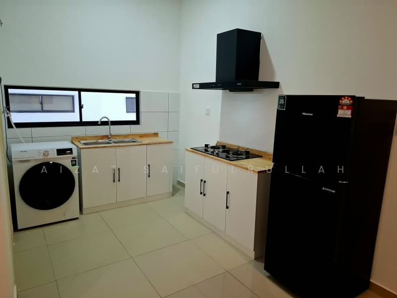 2-storey Terraced House for Rent in Bandar Gamuda Cove (Dengkil) - Aizat Saifulrullah - Kitchen - PropertyGuru.com.my