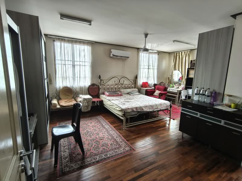 Rumah Berkembar untuk Disewa di Taman Bunga Negara (Shah Alam) - Francis Lim - Bedroom - PropertyGuru.com.my