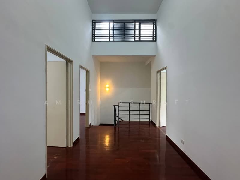 Rumah Teres untuk Disewa di 16 Sierra (Puchong) - Amirul Ashraff - Corridor - PropertyGuru.com.my