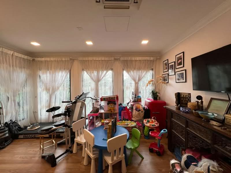 Semi-Detached House for Sale in SS4 (Petaling Jaya) - Key Ling - Living Room - PropertyGuru.com.my