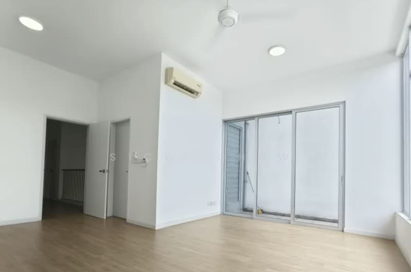 Rumah Teres 2 Tingkat untuk Disewa di Semenyih (Selangor) - Sicky Chow - Living Room - PropertyGuru.com.my