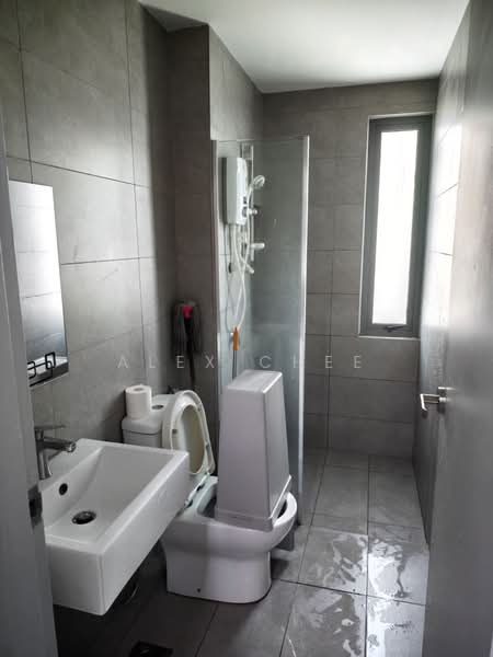 Servis Apartment untuk Dijual di Sensasi @ Utropolis - Alex Chee - Bathroom - PropertyGuru.com.my