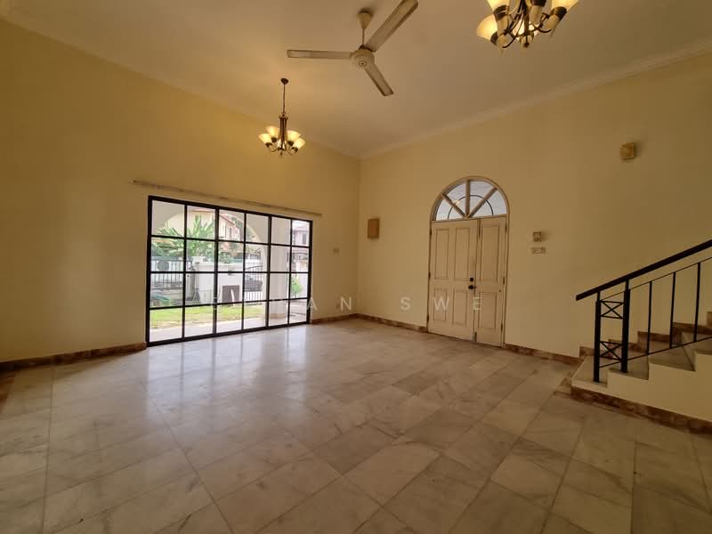 Rumah Berkembar untuk Dijual di Sungai Buloh (Selangor) - Ethan Swe - Living Room - PropertyGuru.com.my