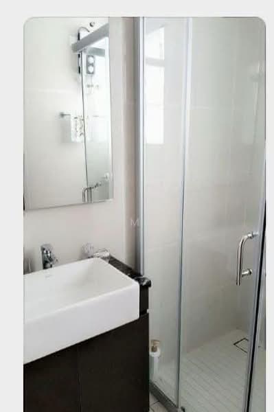 Condominium for Rent at Bay Point @ Country Garden Danga Bay - Kim . - Bathroom - PropertyGuru.com.my