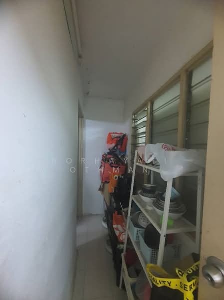 Flat for Sale at Seksyen 2 Wangsa Maju Flat - Norhayati Othman - Corridor - PropertyGuru.com.my