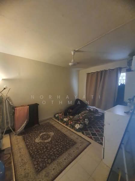 Flat for Sale at Seksyen 2 Wangsa Maju Flat - Norhayati Othman - Bedroom - PropertyGuru.com.my